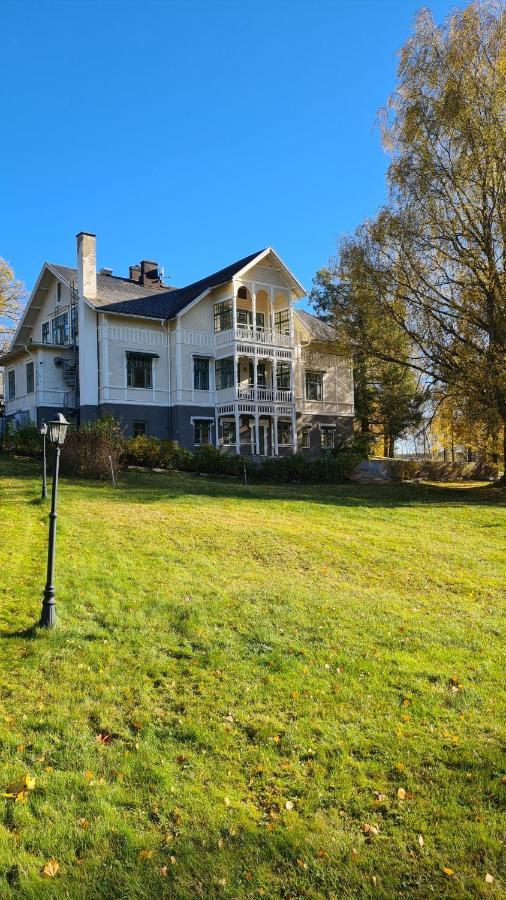 Skogsbrynet B&B, Bredsjoe Nya Herrgard Hallefors  Экстерьер фото