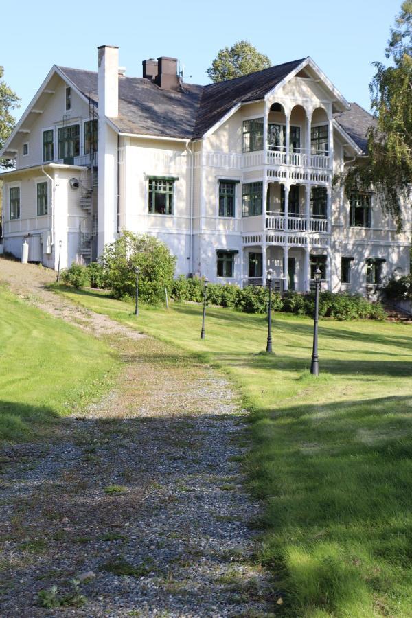 Skogsbrynet B&B, Bredsjoe Nya Herrgard Hallefors  Экстерьер фото